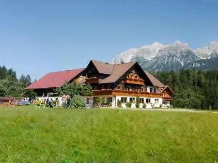 Pension Trillerhof Ramsau am Dachstein Bagian luar foto